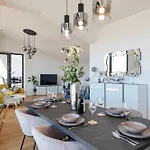 Luxury Penthouse Berin With Rooftop Terrace And Jacuzzi Apartment *