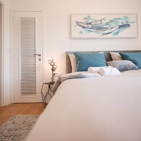 Lägenhet Luxury Penthouse Berin With Rooftop Terrace And Jacuzzi *